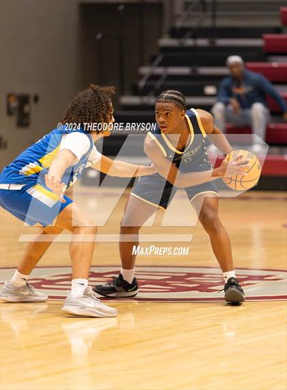 Thumbnail 1 in Specially Fit Academy vs. Chattanooga Prep (Ted McClain Christmas Classic) photogallery.