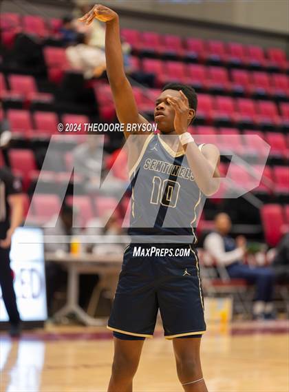 Thumbnail 2 in Specially Fit Academy vs. Chattanooga Prep (Ted McClain Christmas Classic) photogallery.