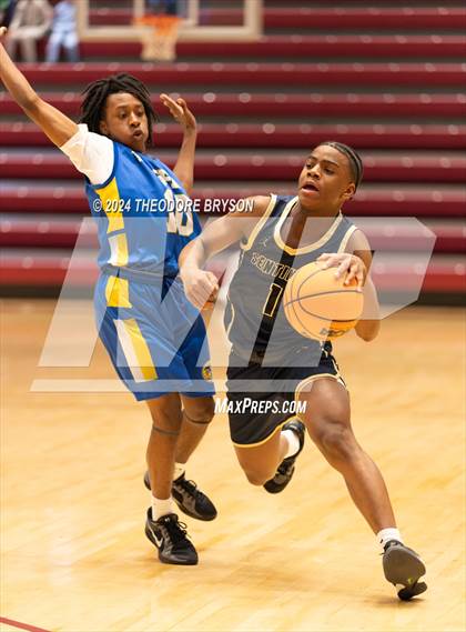 Thumbnail 2 in Specially Fit Academy vs. Chattanooga Prep (Ted McClain Christmas Classic) photogallery.