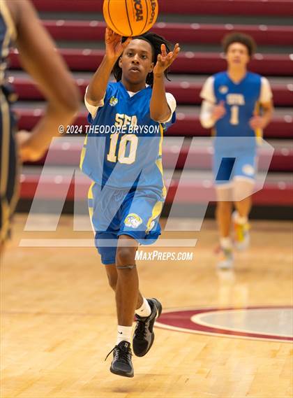 Thumbnail 3 in Specially Fit Academy vs. Chattanooga Prep (Ted McClain Christmas Classic) photogallery.