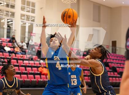 Thumbnail 2 in Specially Fit Academy vs. Chattanooga Prep (Ted McClain Christmas Classic) photogallery.