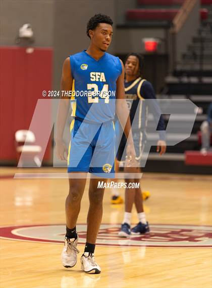 Thumbnail 2 in Specially Fit Academy vs. Chattanooga Prep (Ted McClain Christmas Classic) photogallery.