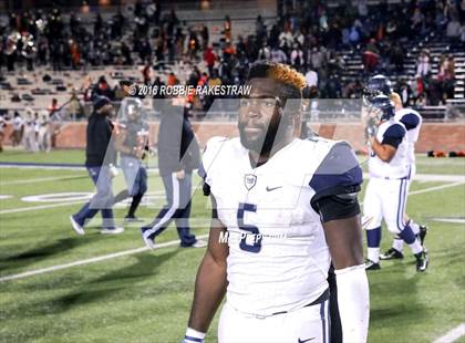 Thumbnail 2 in Wylie East vs. Lancaster (UIL 5A Regional Quarterfinal Playoff) photogallery.