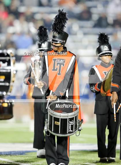 Thumbnail 2 in Wylie East vs. Lancaster (UIL 5A Regional Quarterfinal Playoff) photogallery.