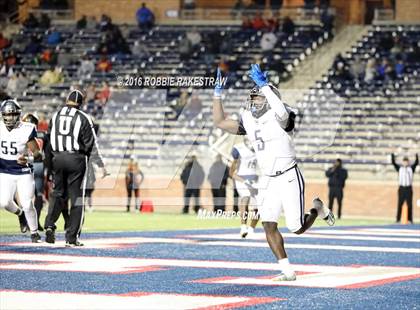 Thumbnail 1 in Wylie East vs. Lancaster (UIL 5A Regional Quarterfinal Playoff) photogallery.