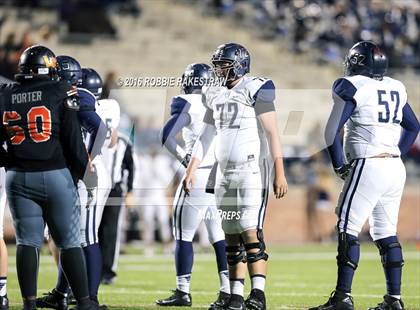 Thumbnail 2 in Wylie East vs. Lancaster (UIL 5A Regional Quarterfinal Playoff) photogallery.