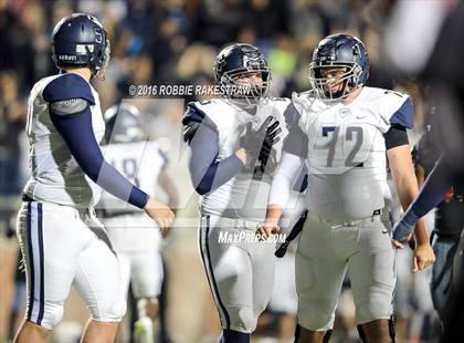 Thumbnail 2 in Wylie East vs. Lancaster (UIL 5A Regional Quarterfinal Playoff) photogallery.