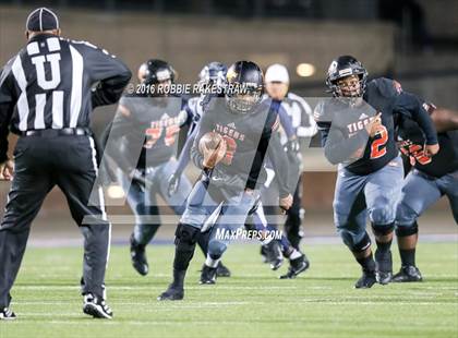 Thumbnail 1 in Wylie East vs. Lancaster (UIL 5A Regional Quarterfinal Playoff) photogallery.