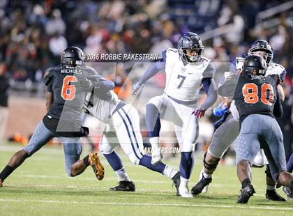 Thumbnail 2 in Wylie East vs. Lancaster (UIL 5A Regional Quarterfinal Playoff) photogallery.