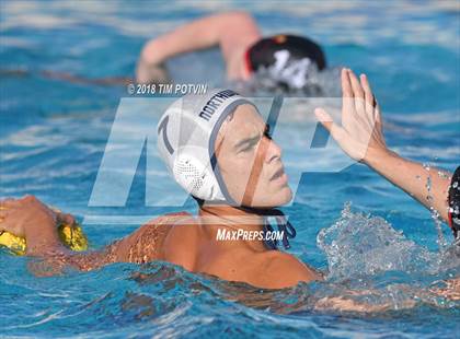 Thumbnail 3 in Northwood vs Greenwich photogallery.