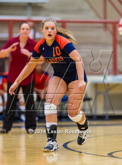Thumbnail 2 in Brandeis vs O'Connor Freshman photogallery.