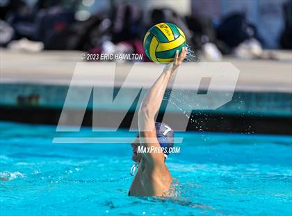Thumbnail 2 in Loyola vs Oaks Christian (Scrimmage) photogallery.