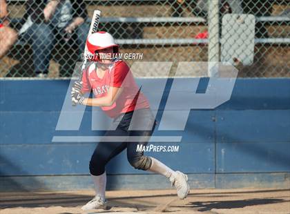 Thumbnail 1 in Hillsdale vs. Saratoga (CIF CCS Division 2 Semifinal) photogallery.