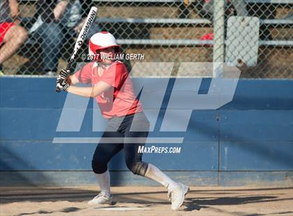 Thumbnail 3 in Hillsdale vs. Saratoga (CIF CCS Division 2 Semifinal) photogallery.
