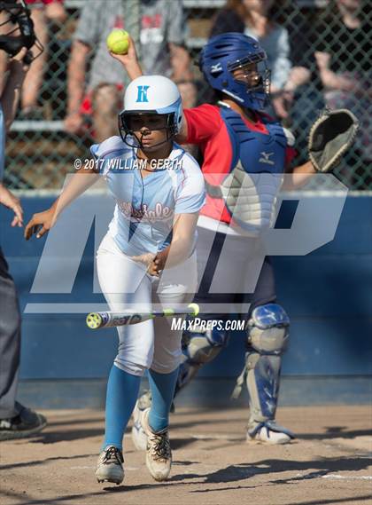 Thumbnail 2 in Hillsdale vs. Saratoga (CIF CCS Division 2 Semifinal) photogallery.