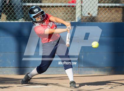 Thumbnail 1 in Hillsdale vs. Saratoga (CIF CCS Division 2 Semifinal) photogallery.