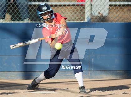 Thumbnail 3 in Hillsdale vs. Saratoga (CIF CCS Division 2 Semifinal) photogallery.