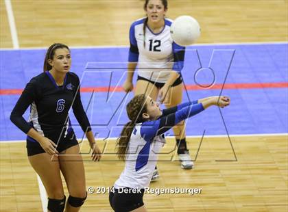 Thumbnail 1 in Grandview vs Highlands Ranch (CHSAA 5A Playoff) photogallery.