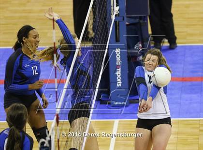 Thumbnail 2 in Grandview vs Highlands Ranch (CHSAA 5A Playoff) photogallery.