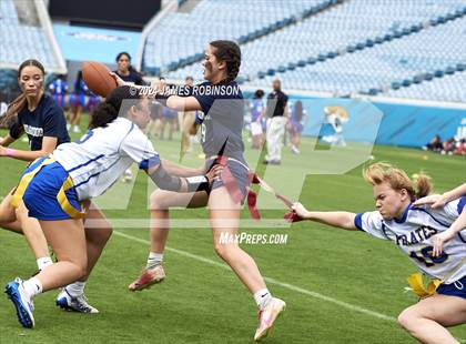 Thumbnail 2 in Sandalwood vs Fernandina Beach (Jaguars Preseason Classic) photogallery.