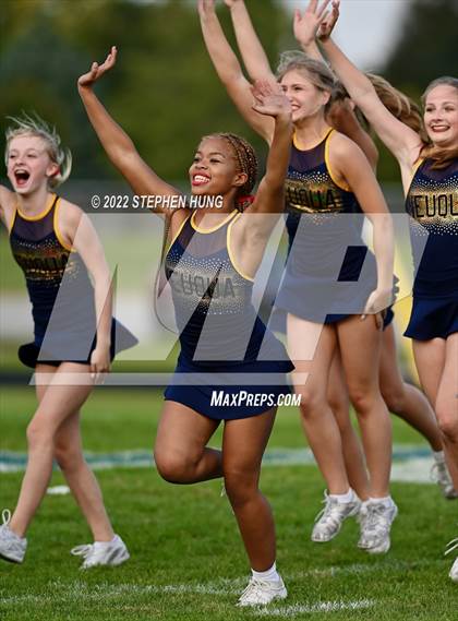 Thumbnail 2 in Neuqua Valley photogallery.