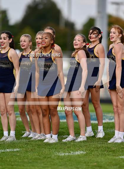 Thumbnail 1 in Neuqua Valley photogallery.