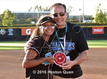 Thumbnail 3 in Redondo Union vs. Grand Terrace (CIF-SS D3 Final) photogallery.