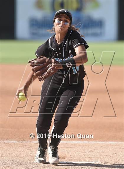 Thumbnail 3 in Redondo Union vs. Grand Terrace (CIF-SS D3 Final) photogallery.