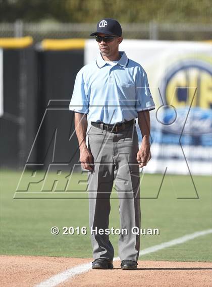 Thumbnail 3 in Redondo Union vs. Grand Terrace (CIF-SS D3 Final) photogallery.