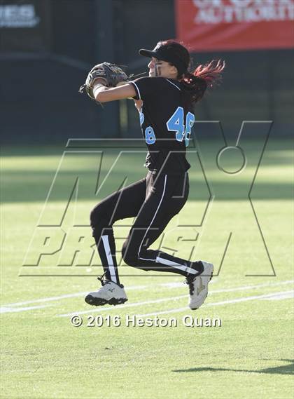 Thumbnail 2 in Redondo Union vs. Grand Terrace (CIF-SS D3 Final) photogallery.