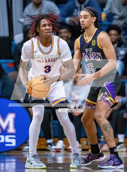 Thumbnail 2 in Word of God Christian Academy vs. Quality Education Academy (Hoops and Dreams Showcase at Fayetteville State University) photogallery.