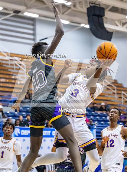 Thumbnail 2 in Word of God Christian Academy vs. Quality Education Academy (Hoops and Dreams Showcase at Fayetteville State University) photogallery.