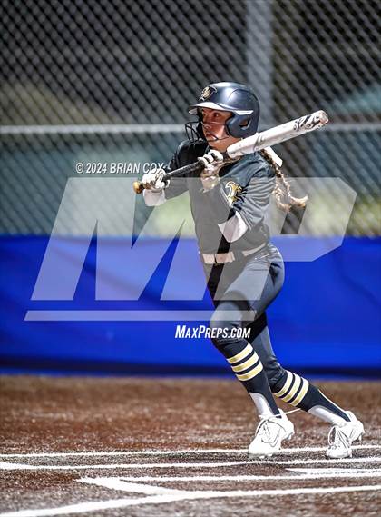 Thumbnail 3 in Bentonville vs Melbourne (Ozark Classic) photogallery.