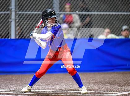 Thumbnail 3 in Bentonville vs Melbourne (Ozark Classic) photogallery.