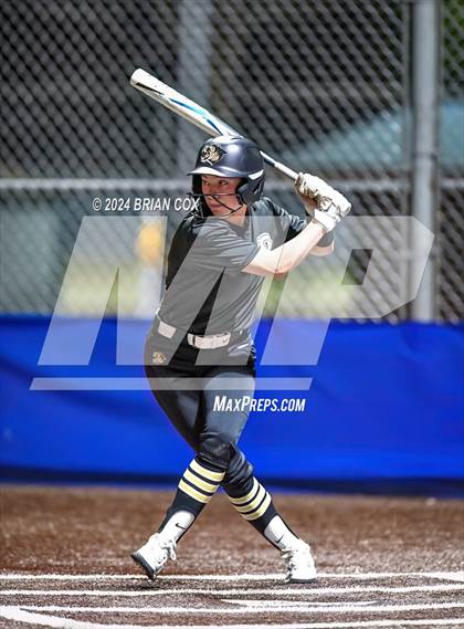 Thumbnail 3 in Bentonville vs Melbourne (Ozark Classic) photogallery.
