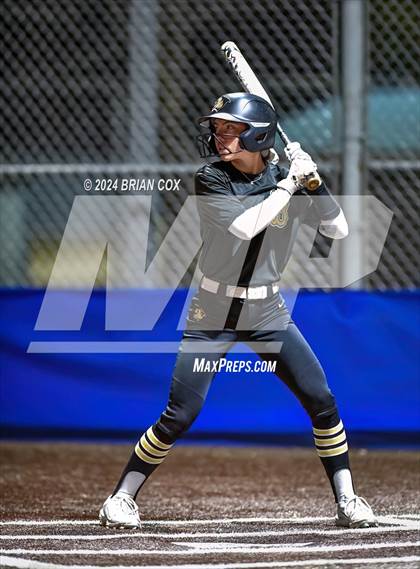 Thumbnail 2 in Bentonville vs Melbourne (Ozark Classic) photogallery.
