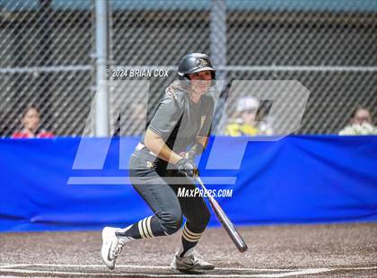 Thumbnail 3 in Bentonville vs Melbourne (Ozark Classic) photogallery.