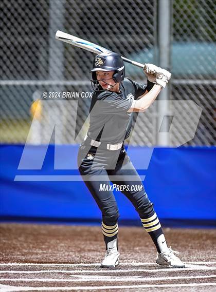 Thumbnail 1 in Bentonville vs Melbourne (Ozark Classic) photogallery.