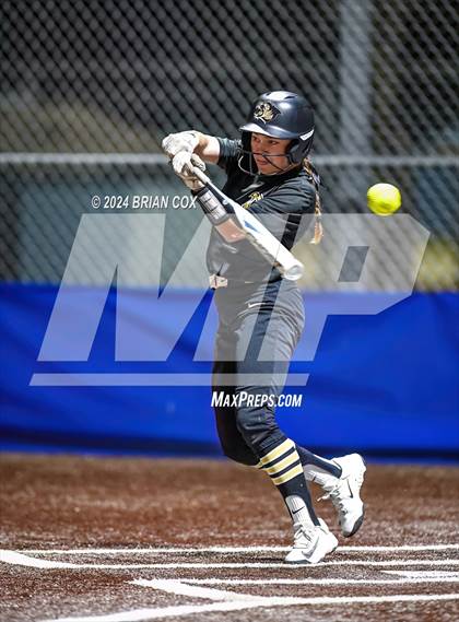 Thumbnail 2 in Bentonville vs Melbourne (Ozark Classic) photogallery.
