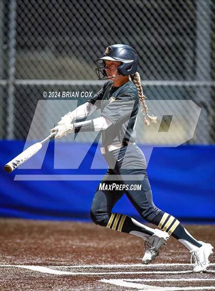 Thumbnail 2 in Bentonville vs Melbourne (Ozark Classic) photogallery.
