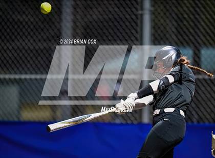 Thumbnail 1 in Bentonville vs Melbourne (Ozark Classic) photogallery.