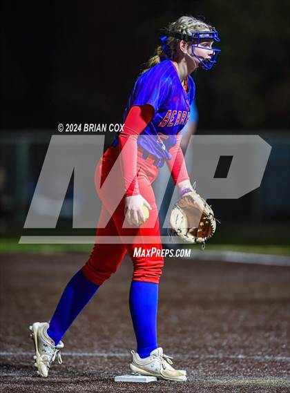 Thumbnail 2 in Bentonville vs Melbourne (Ozark Classic) photogallery.
