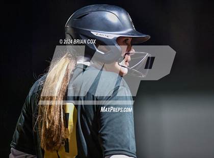 Thumbnail 2 in Bentonville vs Melbourne (Ozark Classic) photogallery.