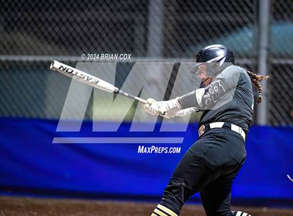 Thumbnail 3 in Bentonville vs Melbourne (Ozark Classic) photogallery.