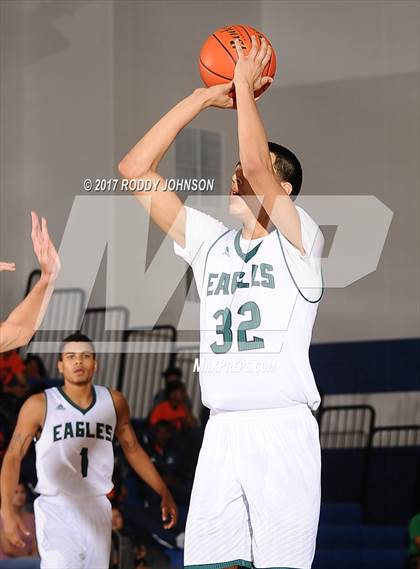Thumbnail 1 in Pasadena vs. Langham Creek (McDonald's Texas Invitational) photogallery.