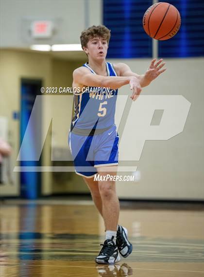 Thumbnail 3 in Whitney @ Lampasas photogallery.