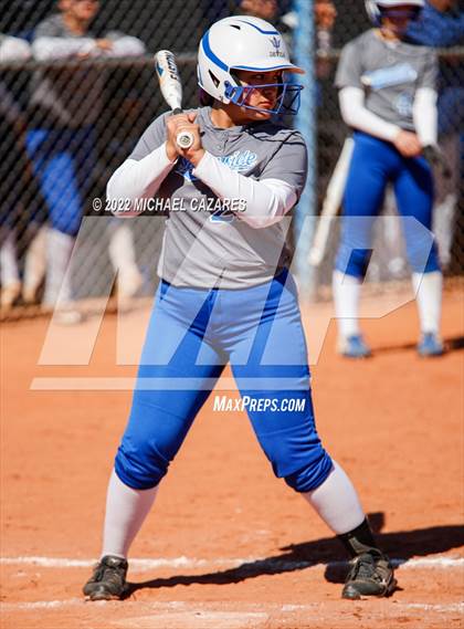 Thumbnail 2 in Seton Catholic vs. Sunnyside (Dobson/Westwood Invitational) photogallery.