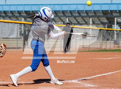 Thumbnail 3 in Seton Catholic vs. Sunnyside (Dobson/Westwood Invitational) photogallery.