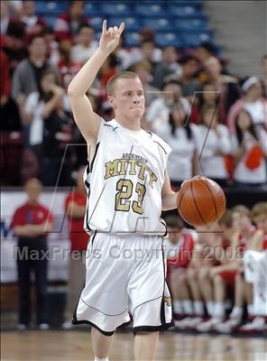 Thumbnail 3 in Mater Dei vs. Archbishop Mitty (CIF State D2 Final) photogallery.