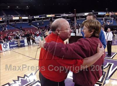 Thumbnail 1 in Mater Dei vs. Archbishop Mitty (CIF State D2 Final) photogallery.
